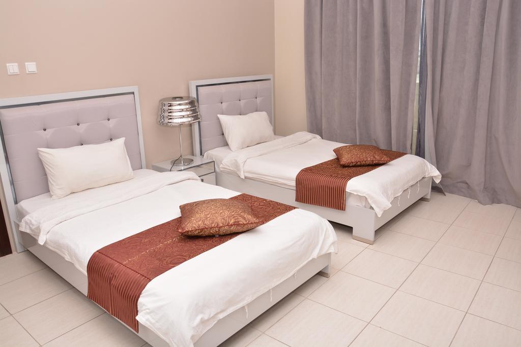Janadriyah Suites 13 Nadinah Екстер'єр фото