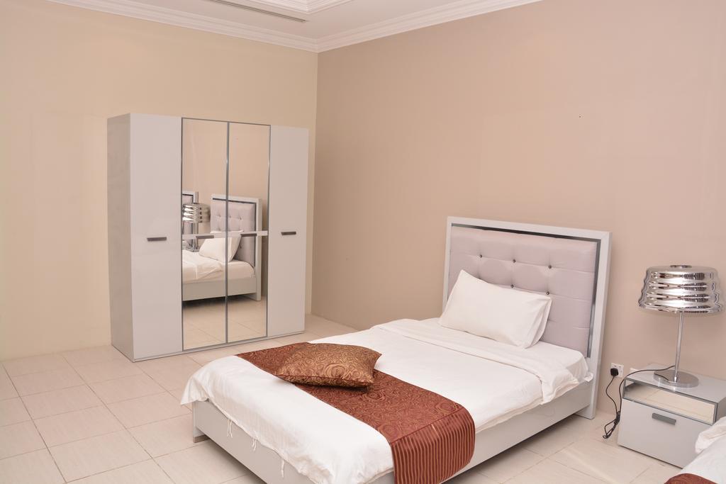 Janadriyah Suites 13 Nadinah Екстер'єр фото